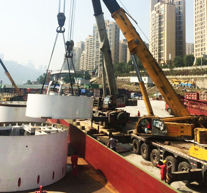 塘沟汽车吊租赁吊盾构机