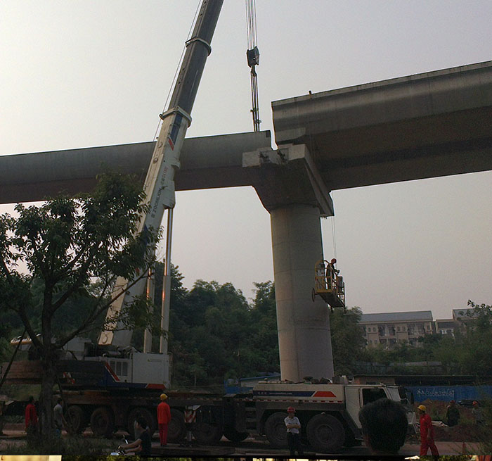 塘沟轻轨和地铁吊装